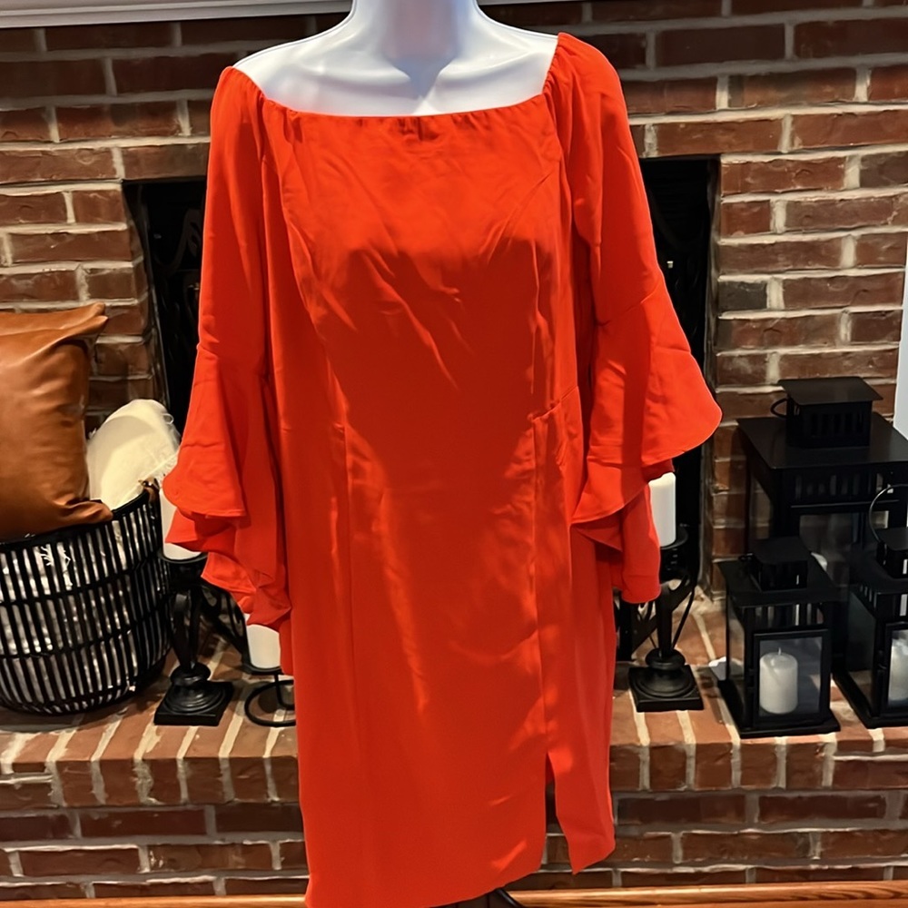 🔥Never Worn Venus Size 14 bell sleeves Burnt Orangey off the shoulder dress!